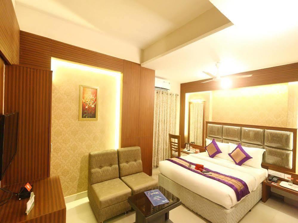 Hotel Oyo Anna Salai Greams Road Apollo Chennai