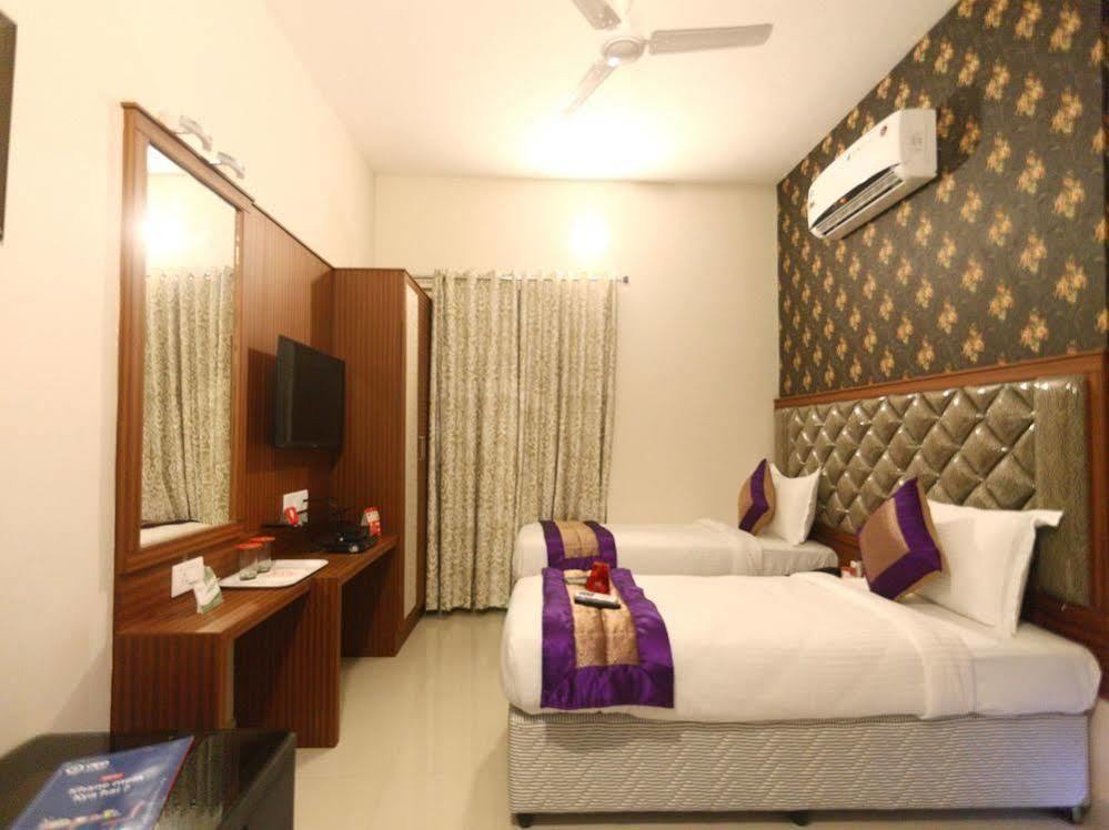 Hotel Oyo Anna Salai Greams Road Apollo 3*