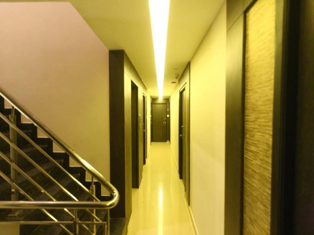 Oyo Anna Salai Greams Road Apollo Hotel Chennai